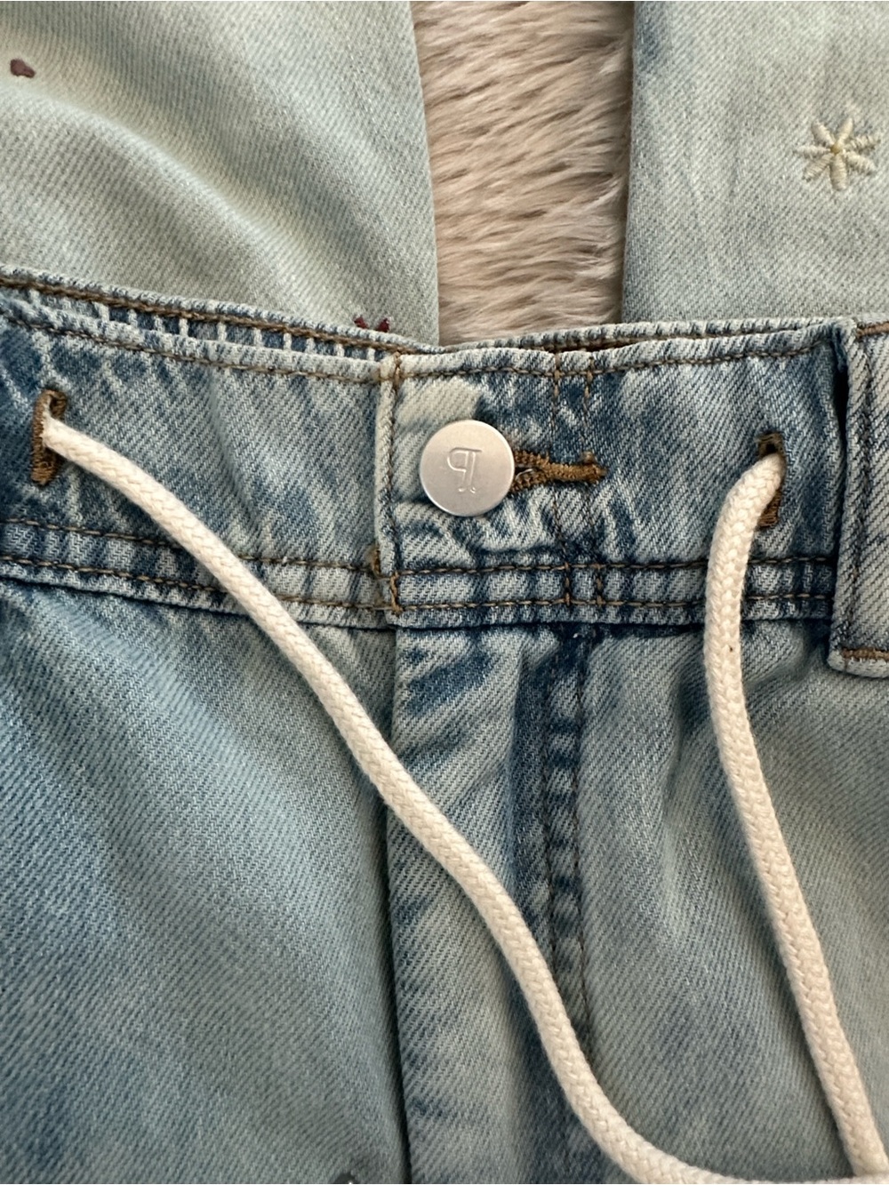 Anthropologie Pilcro Adi Mid-Rise Flare Ditsy Jeans, Size S - Picture 10 of 13